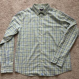 UNTUCKit Wrinkle-free